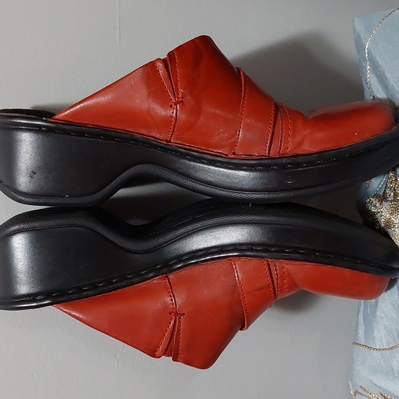 Clark's Leather Slip On Shoes Clogs Size 6 M - Picture 11 of 13